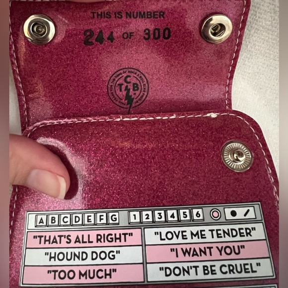 🚫SOLD🚫 RARE HTF Vintage Paul Frank x Elvis Presley Jukebox Wallet - Picture 9 of 12